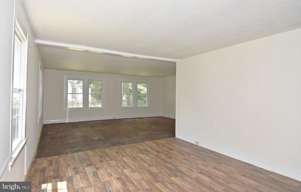 30472 BROAD ST, Princess Anne, MD 21853