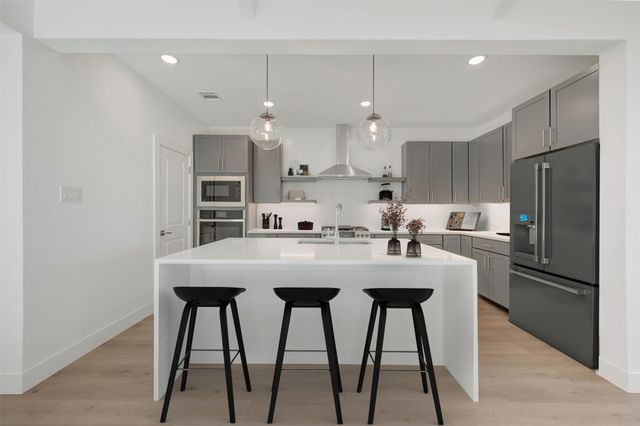 3807 Hickory Street, Sherman, TX 75092