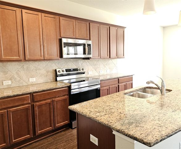 3813 Tranquil LN, Austin, TX 78728