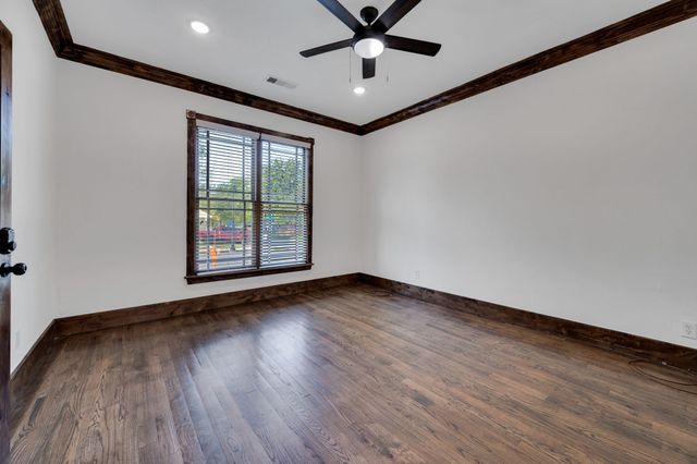 412 Royal Street, Waxahachie, TX 75165