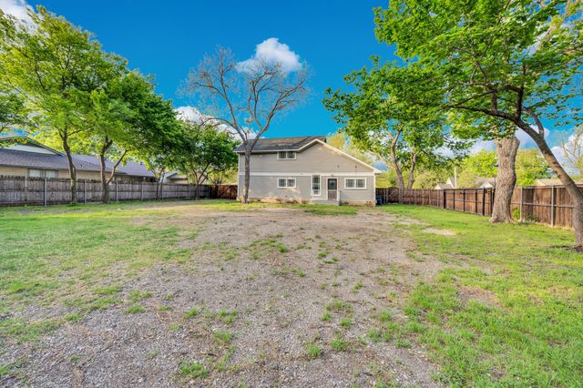 412 Royal Street, Waxahachie, TX 75165