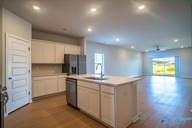 154 Lillian Farms Boulevard, Huntsville, AL 35811