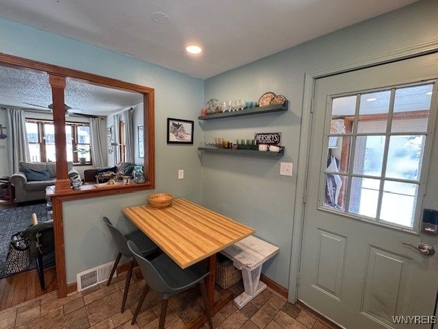 28 Greenmeadow Drive Drive, Orchard Park, NY 14127