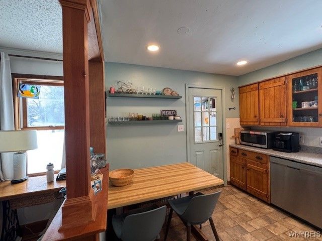 28 Greenmeadow Drive Drive, Orchard Park, NY 14127