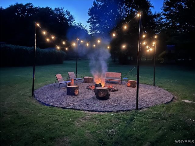 28 Greenmeadow Drive Drive, Orchard Park, NY 14127