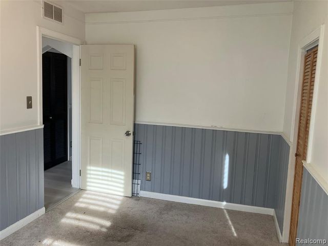 19305 Weyher Street, Livonia, MI 48152