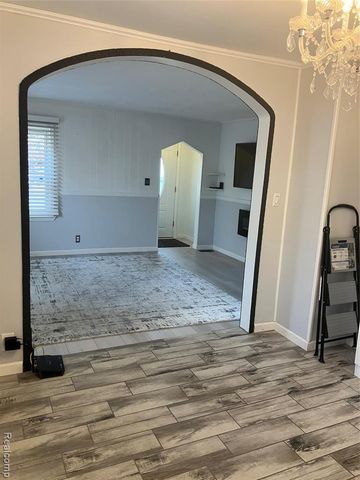 19305 Weyher Street, Livonia, MI 48152