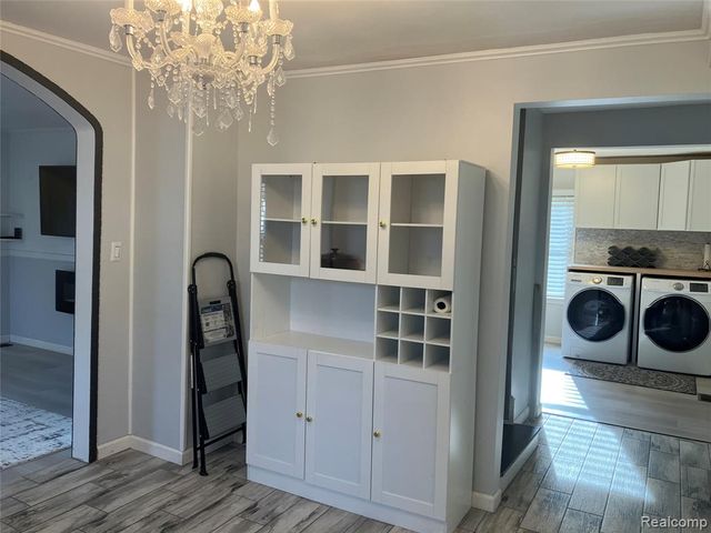 19305 Weyher Street, Livonia, MI 48152