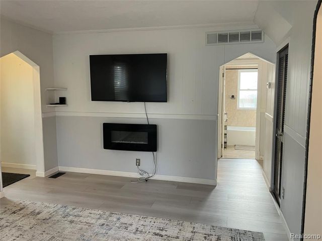 19305 Weyher Street, Livonia, MI 48152