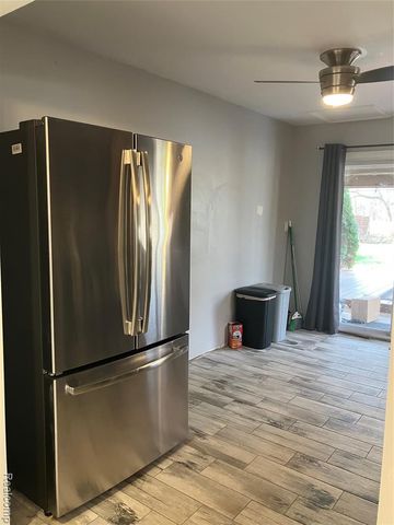 19305 Weyher Street, Livonia, MI 48152