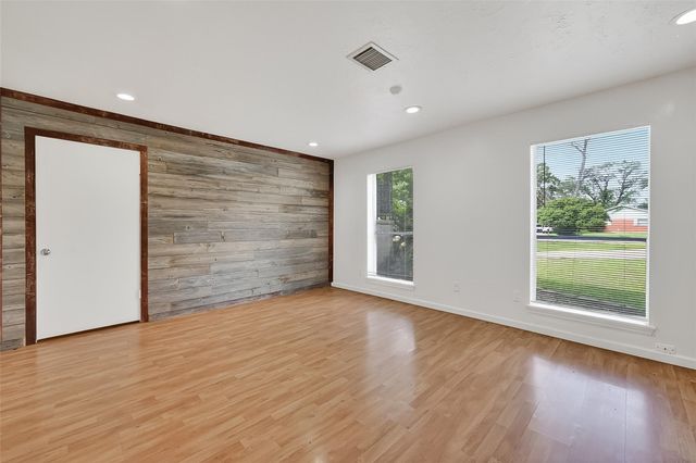 16219 Amcreek Road, Houston, TX 77068