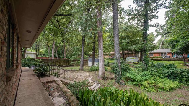 2321 Brookhaven Dr, Tyler, TX 75701