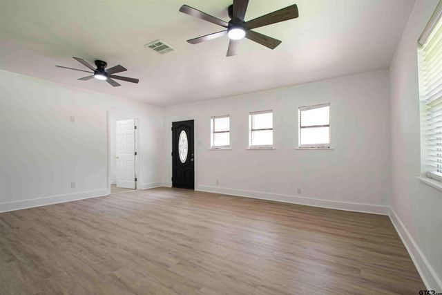 2321 Brookhaven Dr, Tyler, TX 75701