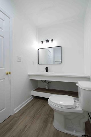 2321 Brookhaven Dr, Tyler, TX 75701
