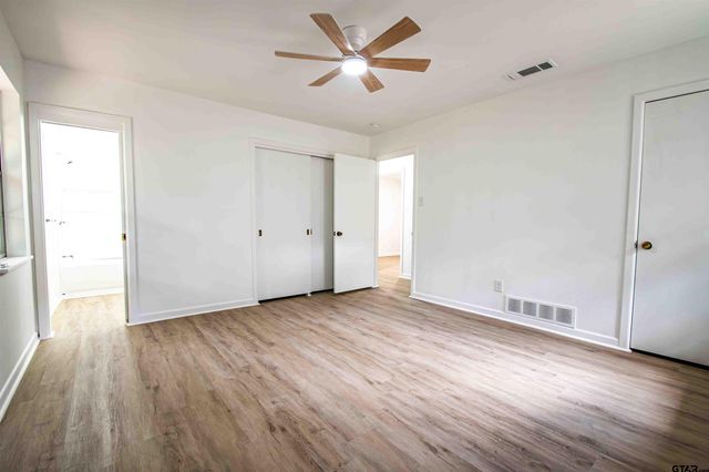 2321 Brookhaven Dr, Tyler, TX 75701