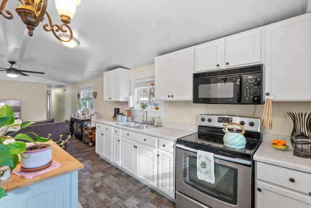 61445 SE 27th Street 86, Bend, OR 97702