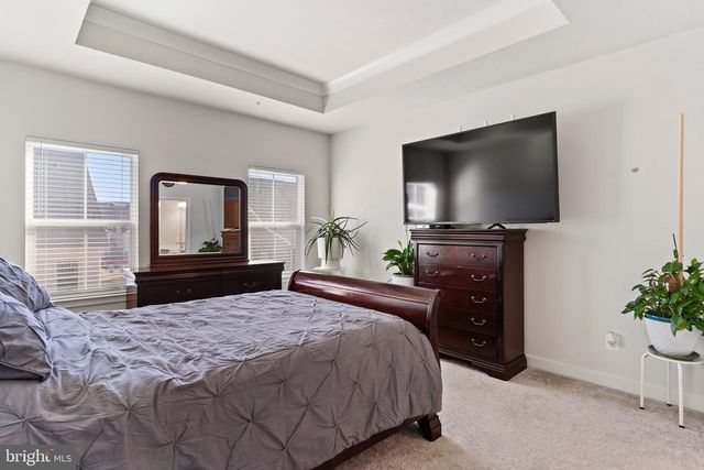 2229 CAROLINE LN, Harrisburg, PA 17110