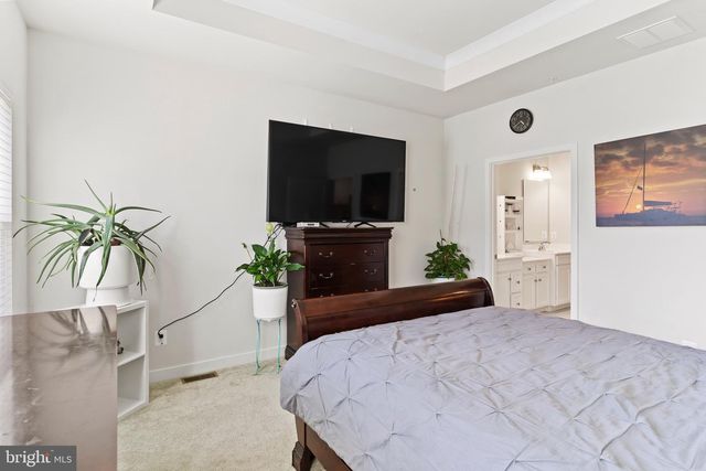 2229 CAROLINE LN, Harrisburg, PA 17110