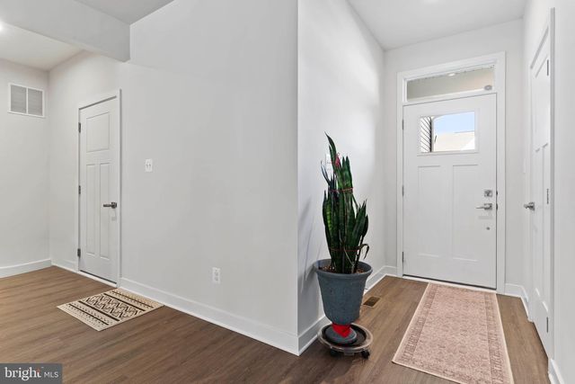 2229 CAROLINE LN, Harrisburg, PA 17110