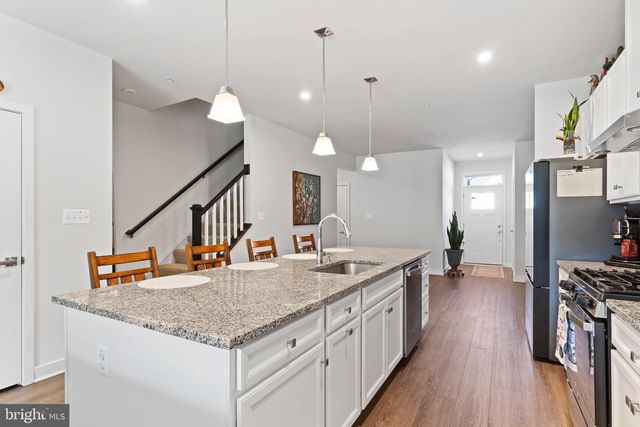 2229 CAROLINE LN, Harrisburg, PA 17110