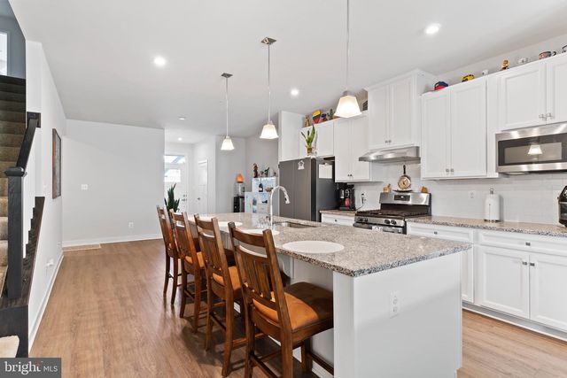 2229 CAROLINE LN, Harrisburg, PA 17110