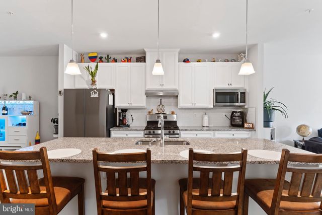 2229 CAROLINE LN, Harrisburg, PA 17110