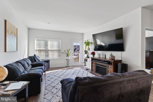 2229 CAROLINE LN, Harrisburg, PA 17110