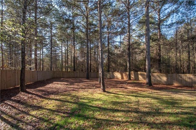 104 Park View Drive, Grantville, GA 30220