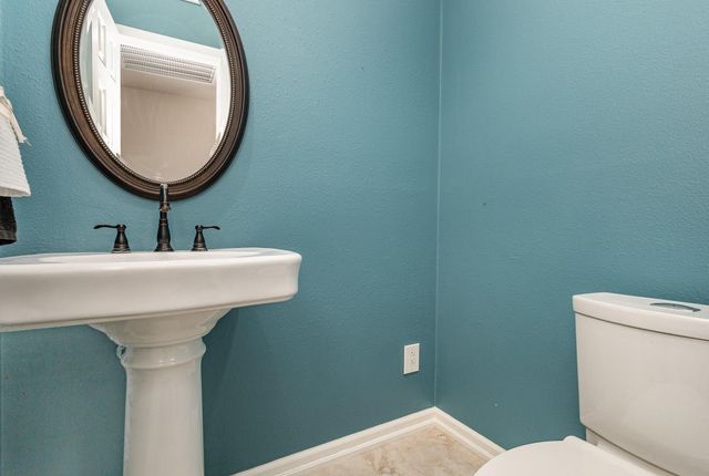 2925 Country Place Circle, Carrollton, TX 75006