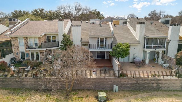 2925 Country Place Circle, Carrollton, TX 75006