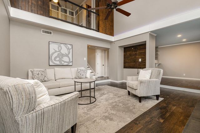 2925 Country Place Circle, Carrollton, TX 75006