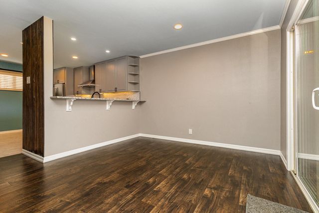 2925 Country Place Circle, Carrollton, TX 75006