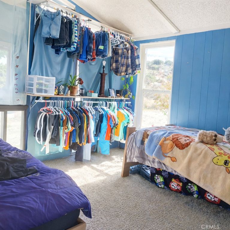 Image 6 of property listing at 9030 Green, Pinon Hills, CA 92372