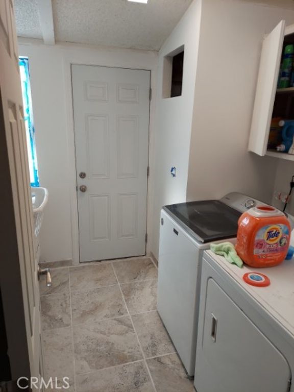 Image 8 of property listing at 9030 Green, Pinon Hills, CA 92372