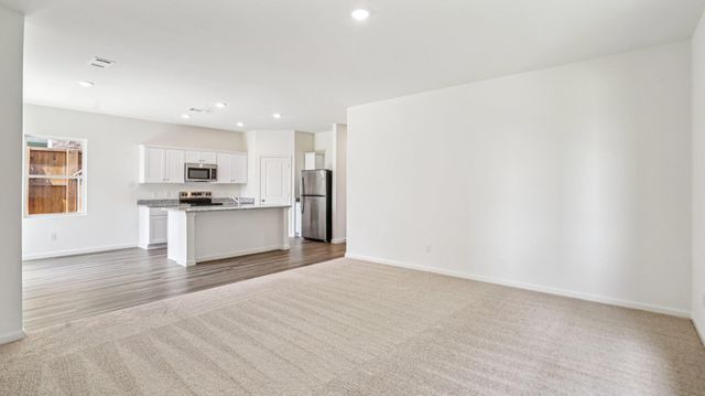 108 Mullen WAY, Taylor, TX 76574