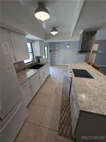 2409 S Shelly Avenue, Inverness, FL 34450