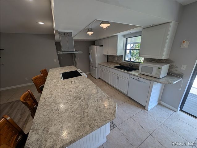 2409 S Shelly Avenue, Inverness, FL 34450