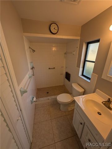 2409 S Shelly Avenue, Inverness, FL 34450