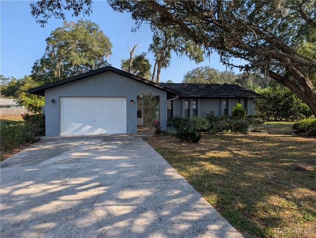 2409 S Shelly Avenue, Inverness, FL 34450