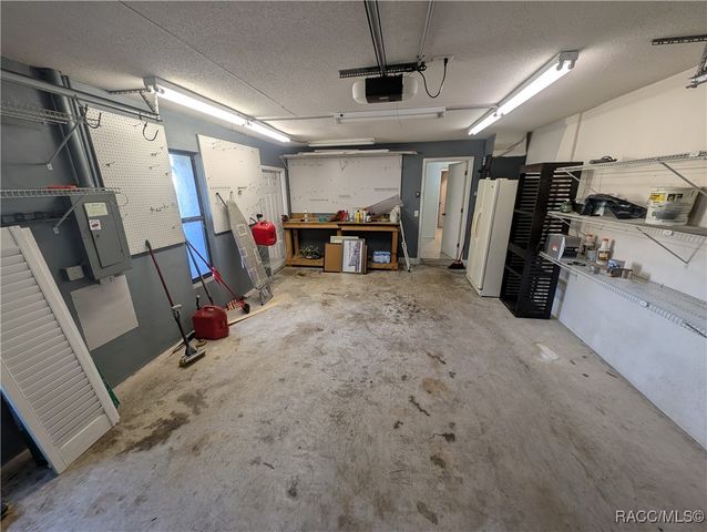 2409 S Shelly Avenue, Inverness, FL 34450