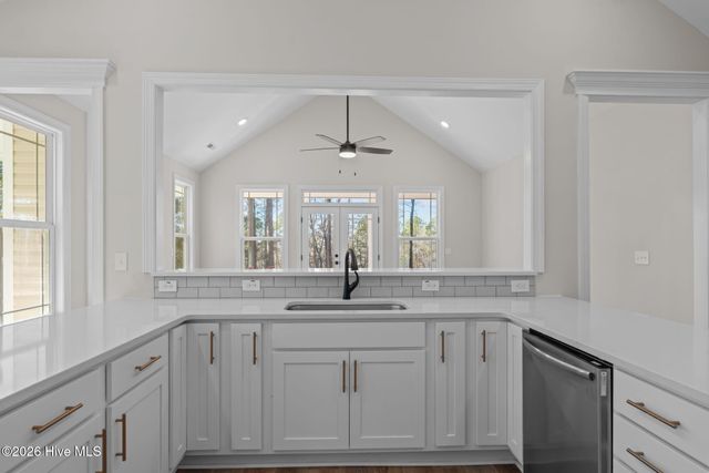 695 Sunset Drive, Carthage, NC 28327