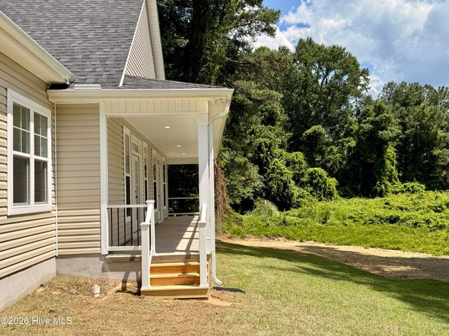 695 Sunset Drive, Carthage, NC 28327