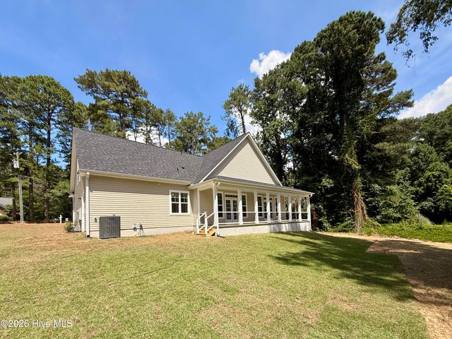 695 Sunset Drive, Carthage, NC 28327