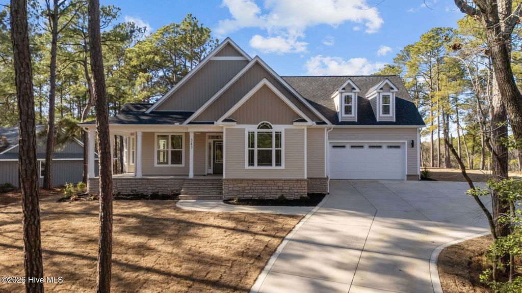 695 Sunset Drive, Carthage, NC 28327