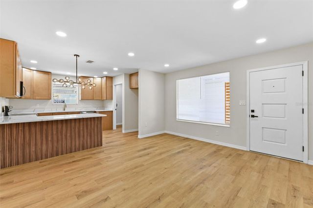 6451 SHENANDOAH WAY, Orlando, FL 32807