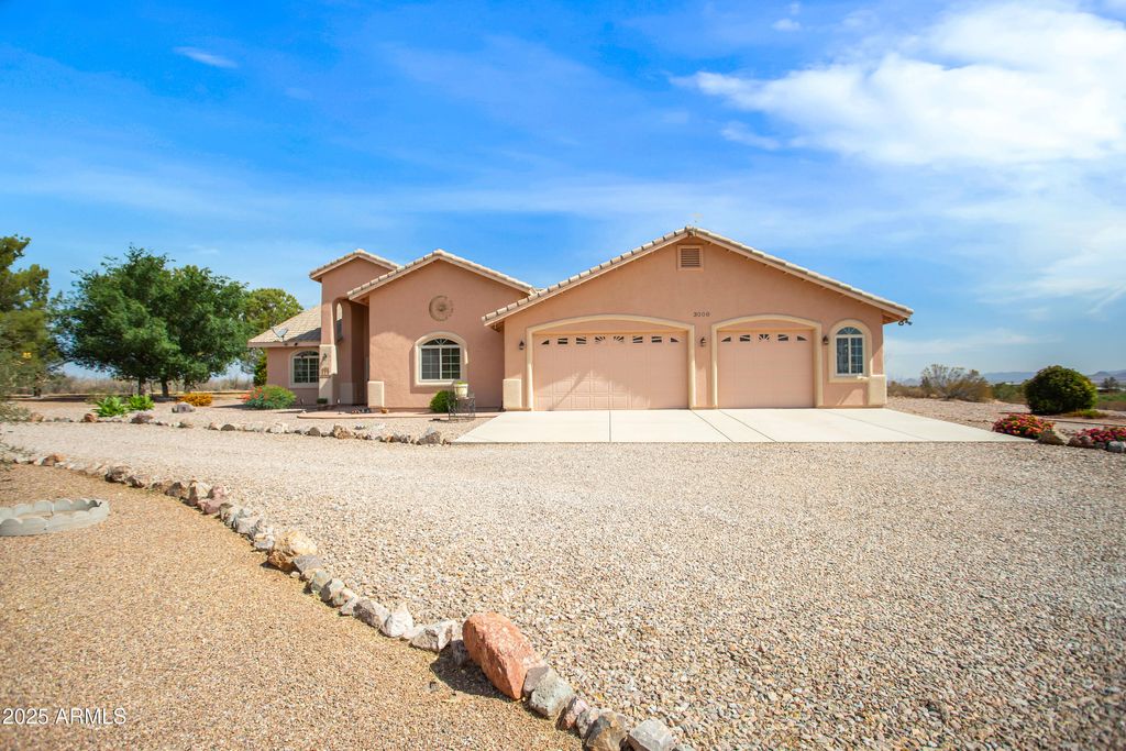 3000 S PETTIT Lane, Sierra Vista, AZ 85650