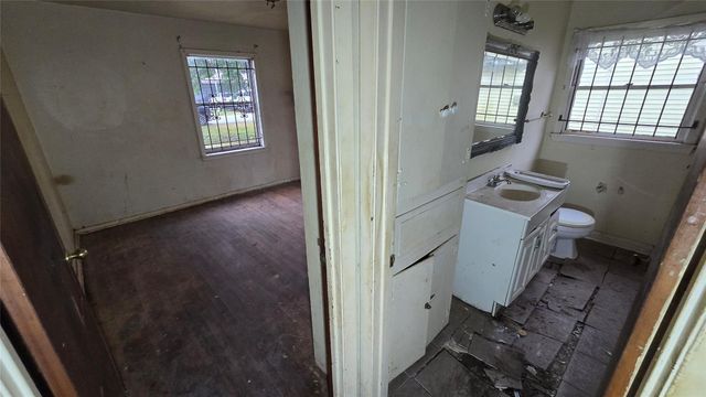 7930 Carolwood Drive, Houston, TX 77028