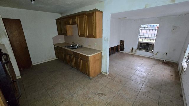 7930 Carolwood Drive, Houston, TX 77028