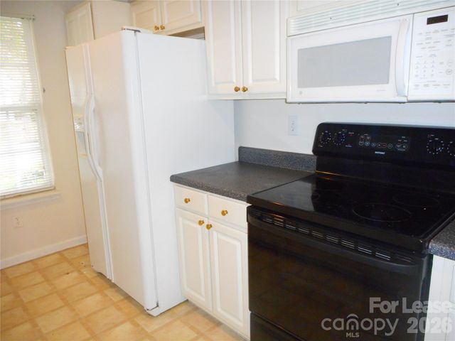 1957 University Heights Lane, Charlotte, NC 28213