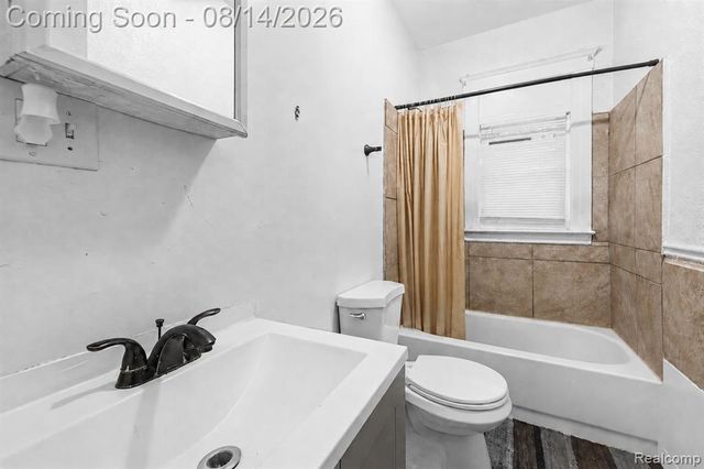 2143 Trowbridge Street, Hamtramck, MI 48212
